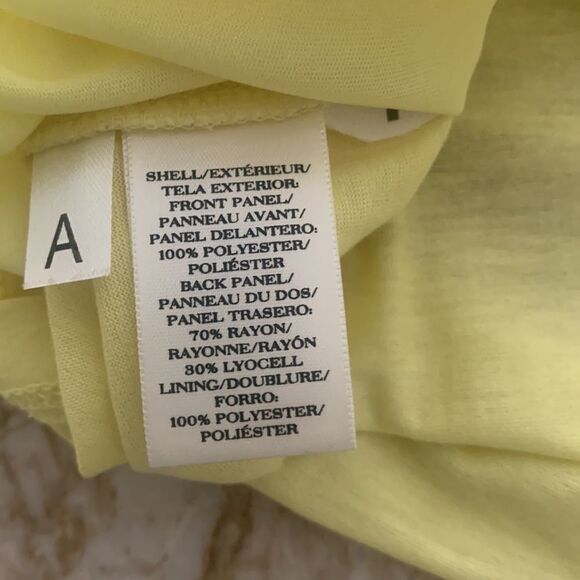 Ann Taylor Yellow Flower Appliqué Top - Picture 6 of 8